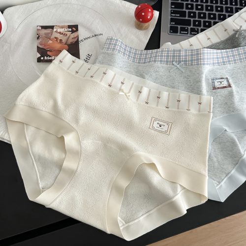 AC1B5F15-C1A7-46A1-988A-24D4001DB0B6